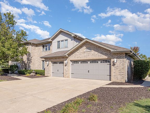 2nd image of 22125 Jasmine Dr