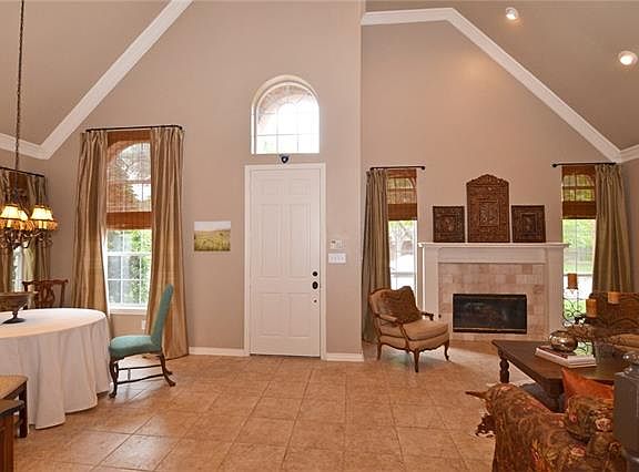 3rd image of 7163 Elm Creek Ln