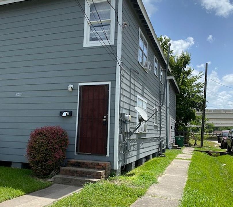 1st image of 3100 Brackenridge St #1