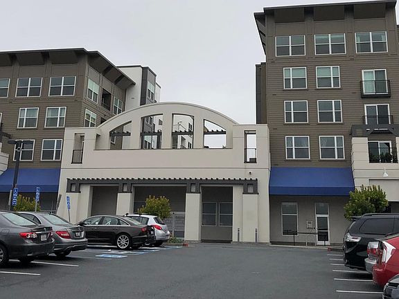 3rd image of 8400 Oceanview Ter APT 302