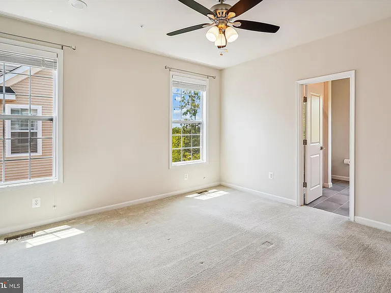 23265 Milltown Knoll Sq #101 — Photo 13
