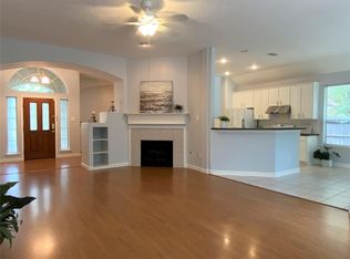 3 Gillium Bluff Pl, Spring, TX 77382