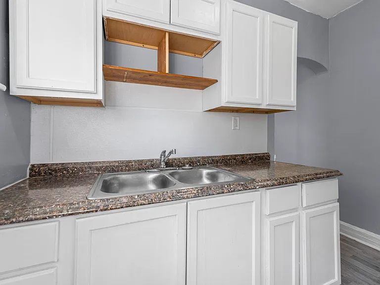 3825 Waverly St #2 — Photo 10