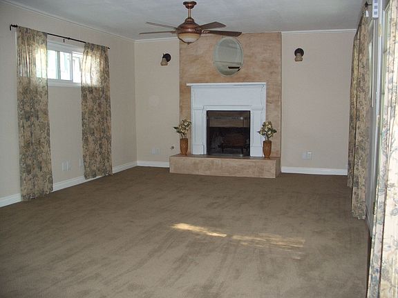 2nd image of 456 W Francis St