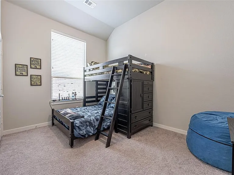 1593 Kessler Dr — Photo 14