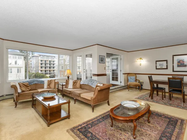 32098 George Ferguson Way #302, Abbotsford, BC V2T 2K6