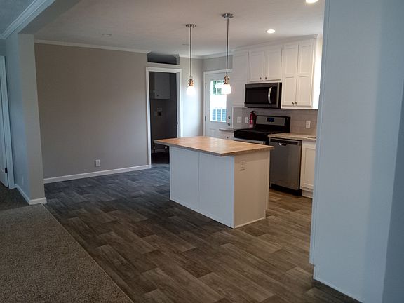 2nd image of 529 S Gallery Dr