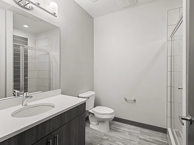 Detroit Terraces — Photo 33