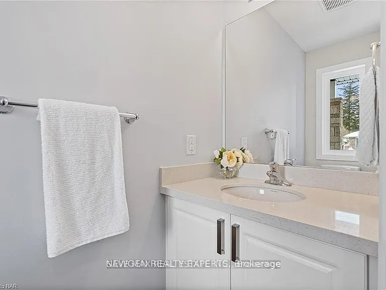 4855 Pettit Ave — Photo 17