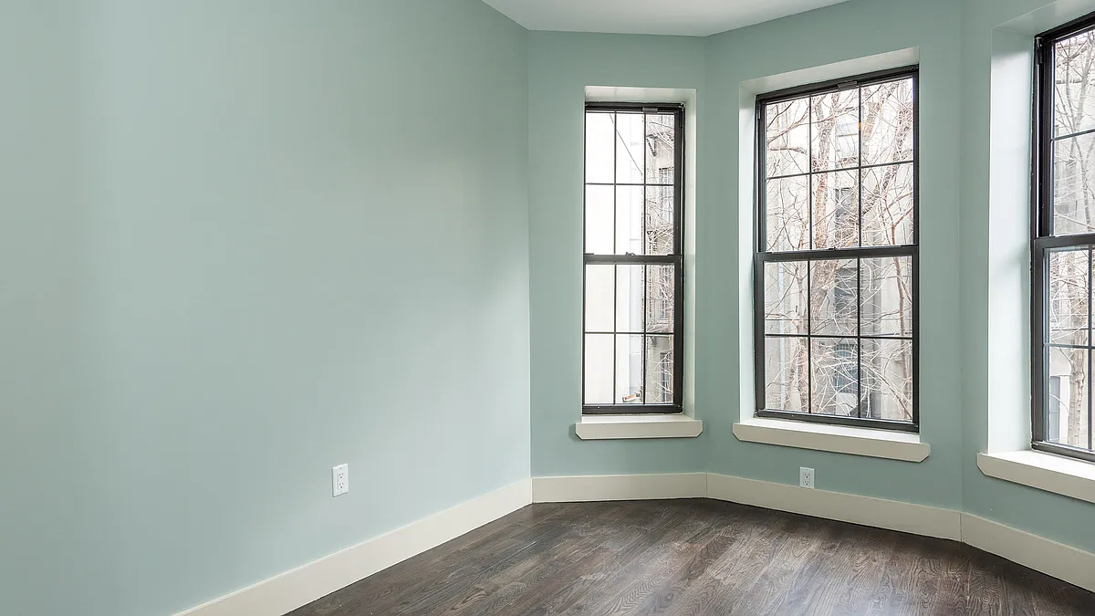 Building Photo - 860 Macon St #3B