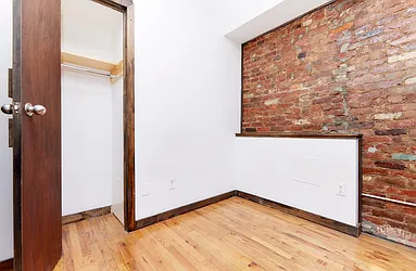 Rented by PocketBroker Inc