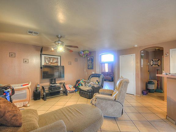 4th image of 8715 W Palm Ln