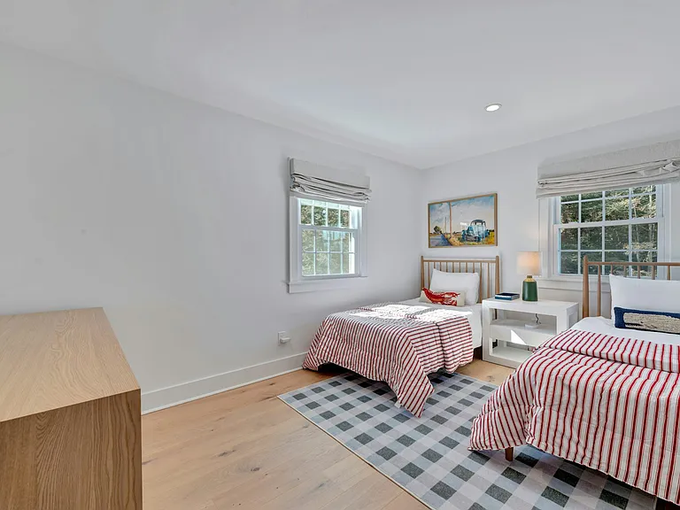 110 Sleepy Hollow Ln — Photo 25