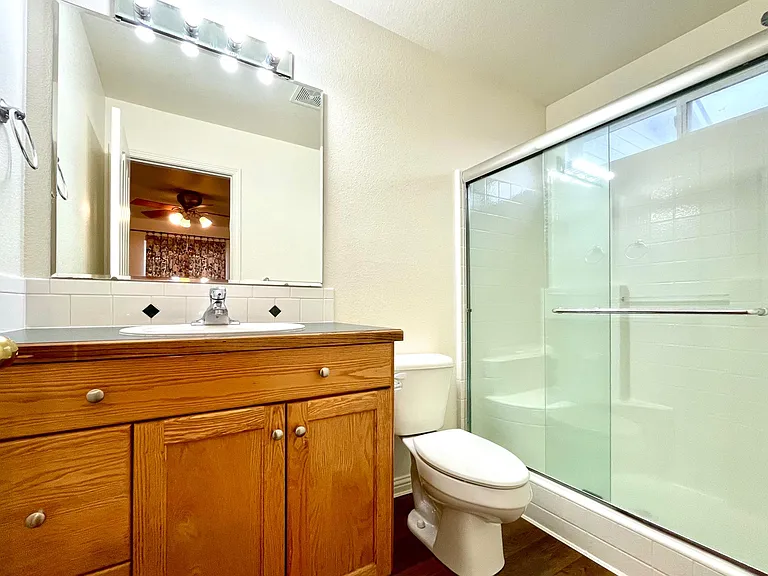 539 Fall Dr — Photo 13