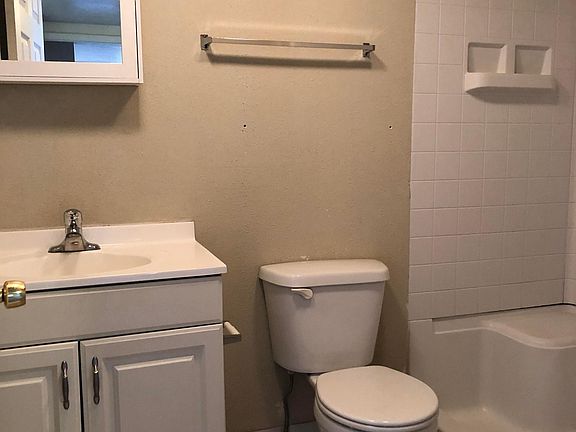4th image of 2200 N Tucker Ave APT 2-1/2