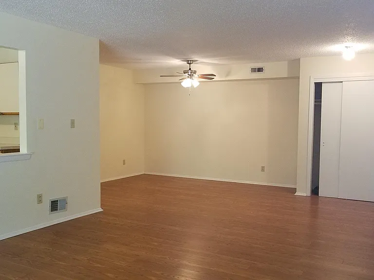 71 Drake Ln — Photo 6