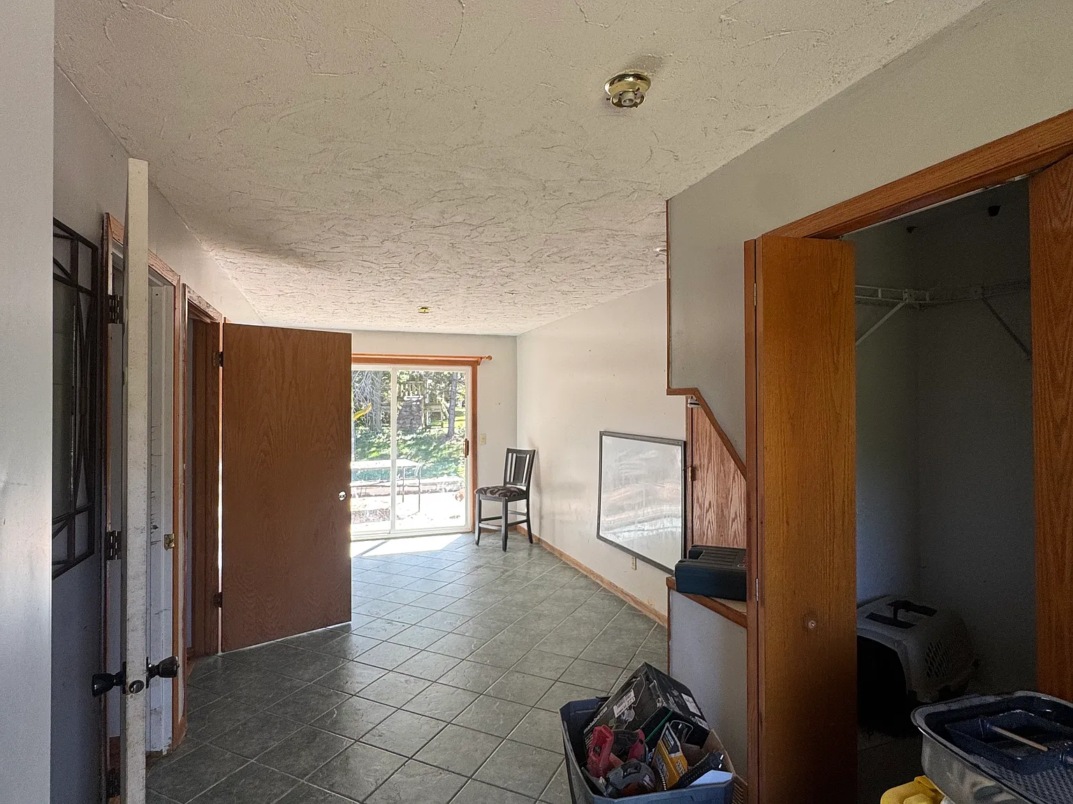 4 bed, $2,000 — Photo 2