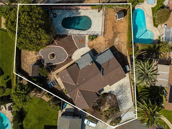 1532 Rainbow Dr, Santa Ana, CA 92705