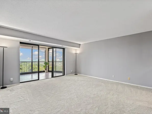 5901 Mount Eagle Dr APT 1517, Alexandria, VA 22303