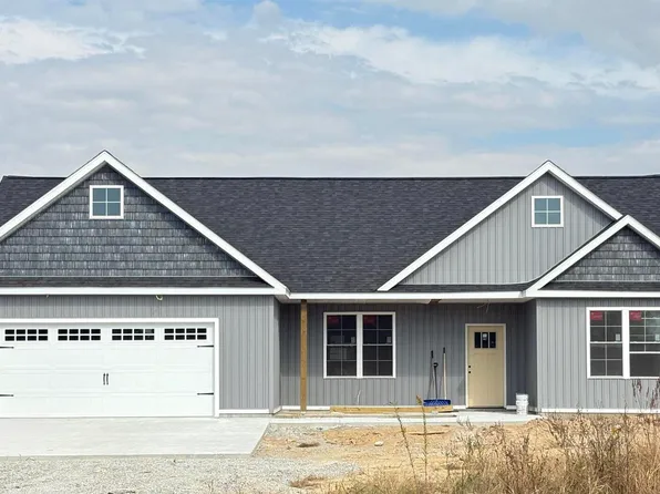 855 Stone Hill Dr, Carbondale, IL 62901