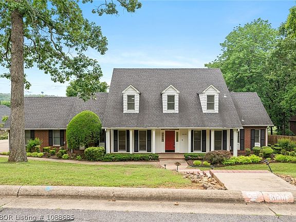 2nd image of 8600 Canopy Oaks Dr