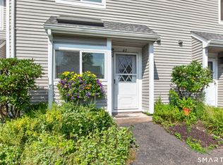 87 Hilltop Dr UNIT 87, Weatogue, CT 06089