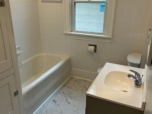2nd image of 1532 Euclid Ave #1