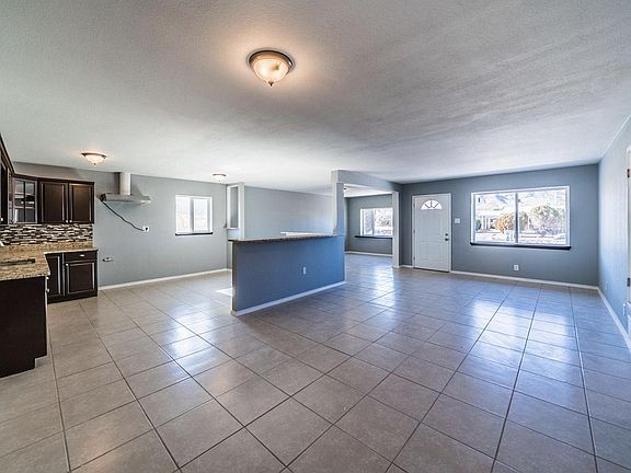 4th image of 4870 McGregor Dr