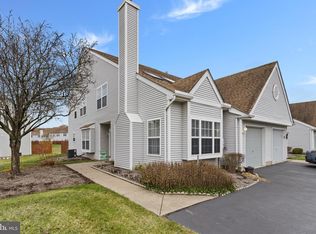 213 Birch Hollow Dr, Bordentown, NJ 08505
