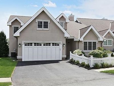 287 Langley Rd UNIT 17, Newton, MA, 02459