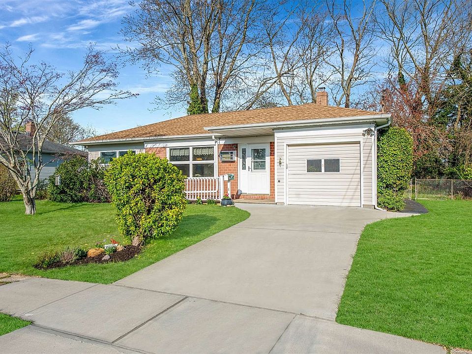 6 Colony Drive, West Sayville, NY 11796 Zillow