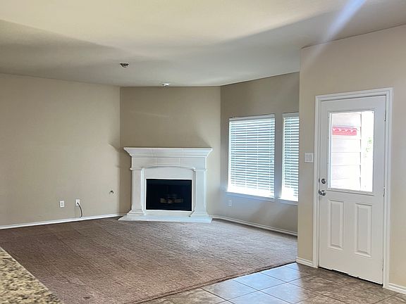 3rd image of 5820 Longmont Dr
