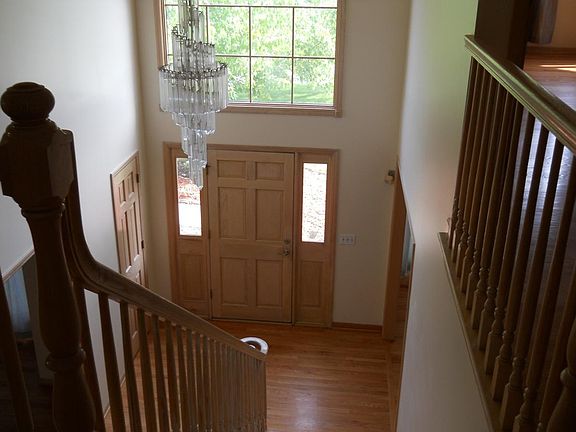 2nd image of 2725 Newport Dr