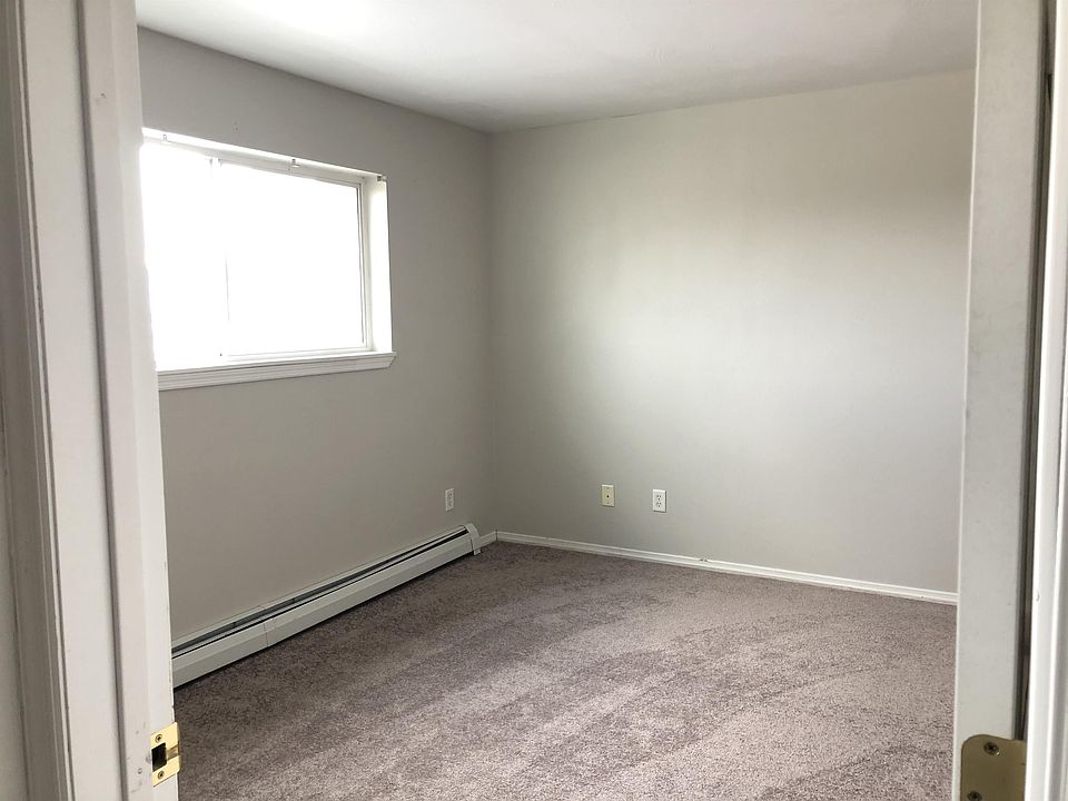 1st image of 507 Montana St APT D