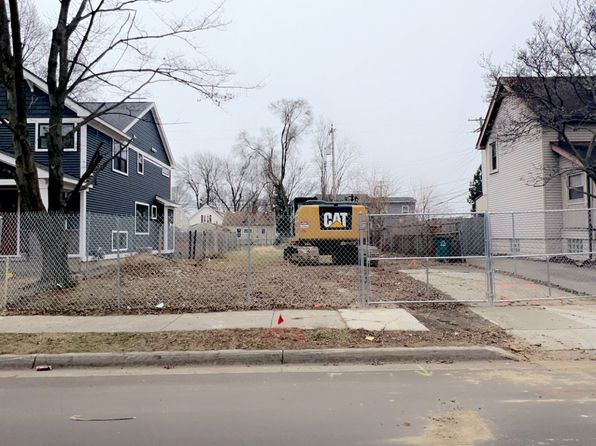 1032 E Breckenridge St, Ferndale, MI 48220