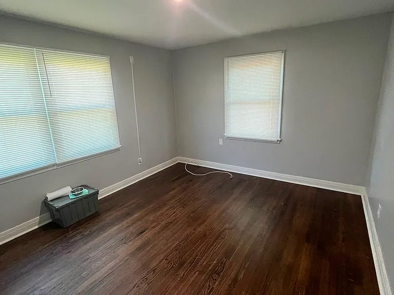 5305 Wood St — Photo 5