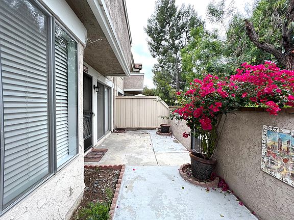 2nd image of 1525 Elkwood Dr