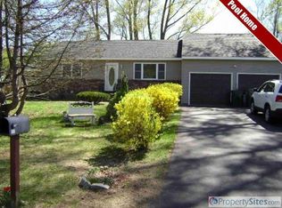 36 Velina Dr, Albany, NY 12203