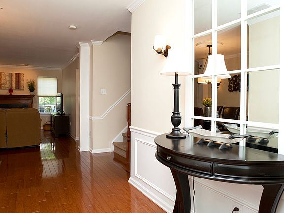 3rd image of 2305 Periwinkle Ct