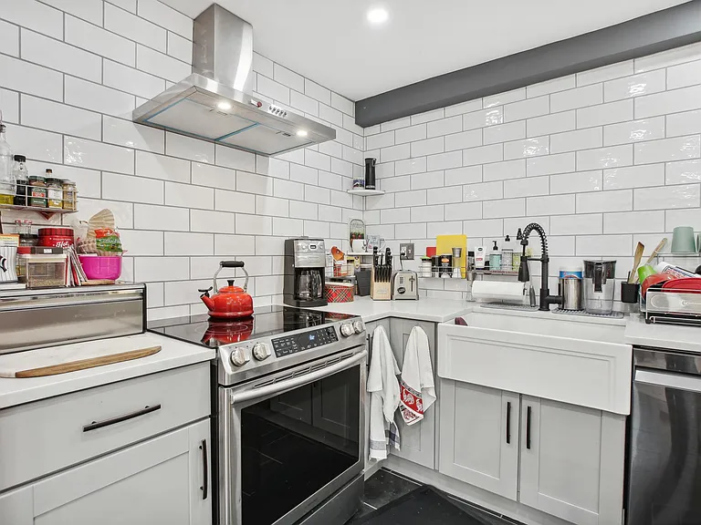 1855 Calvert St NW #LL2 — Photo 14
