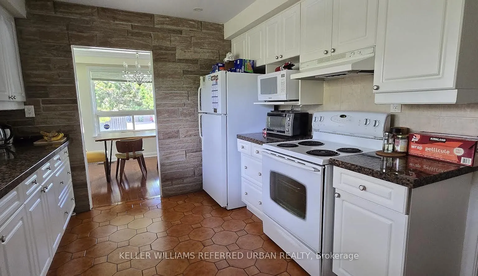 2 bed, $3,400 — Photo 2