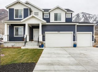 8432 N Iron Horse Dr, Tooele, UT 84074