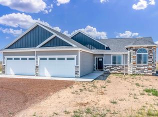 2789 Circle Heart Ln, Cheyenne, WY 82007