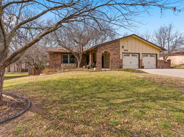 4014 Coachman Rd, Manhattan, KS 66502