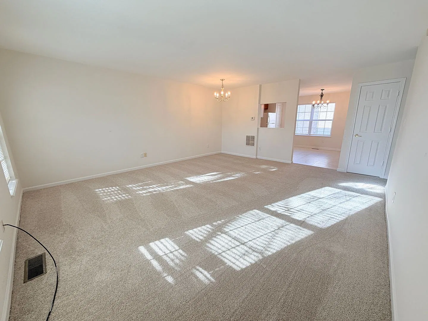 Now Showing: 3 Bedroom / 2.5 Bathroom Located At 3023 Skylar Ln. — Photo 4