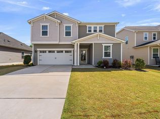 124 Willow Grove Ln, Fuquay Varina, NC 27526