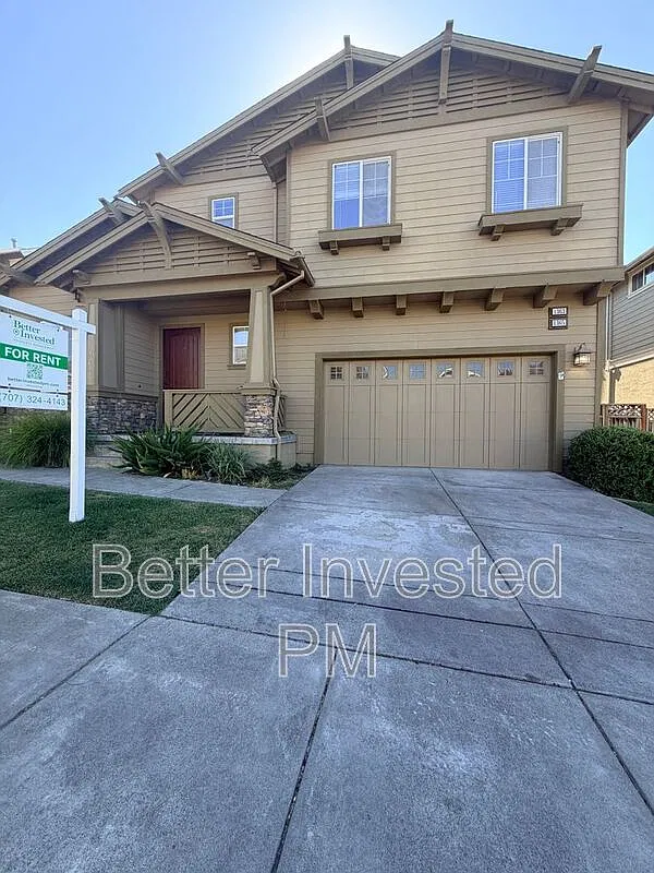 3 bed, 2.5 bath, 2264 sqft, $4,100 — Photo 1