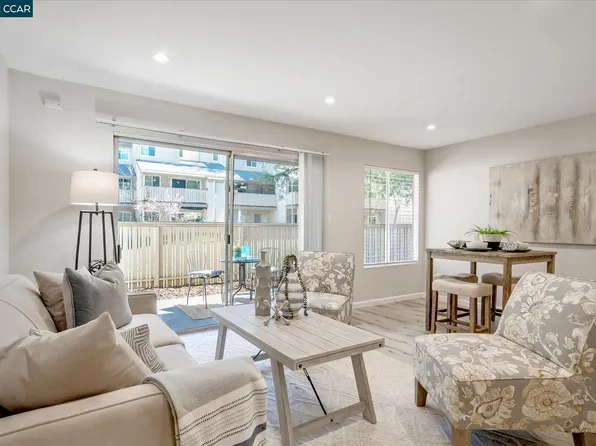 2712 Oak Rd APT 60, Walnut Creek, CA 94597