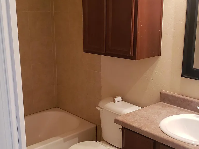 1300 Eagle Dr — Photo 9