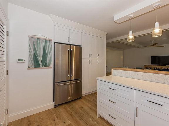 5th image of 1334 Crayton Rd #1